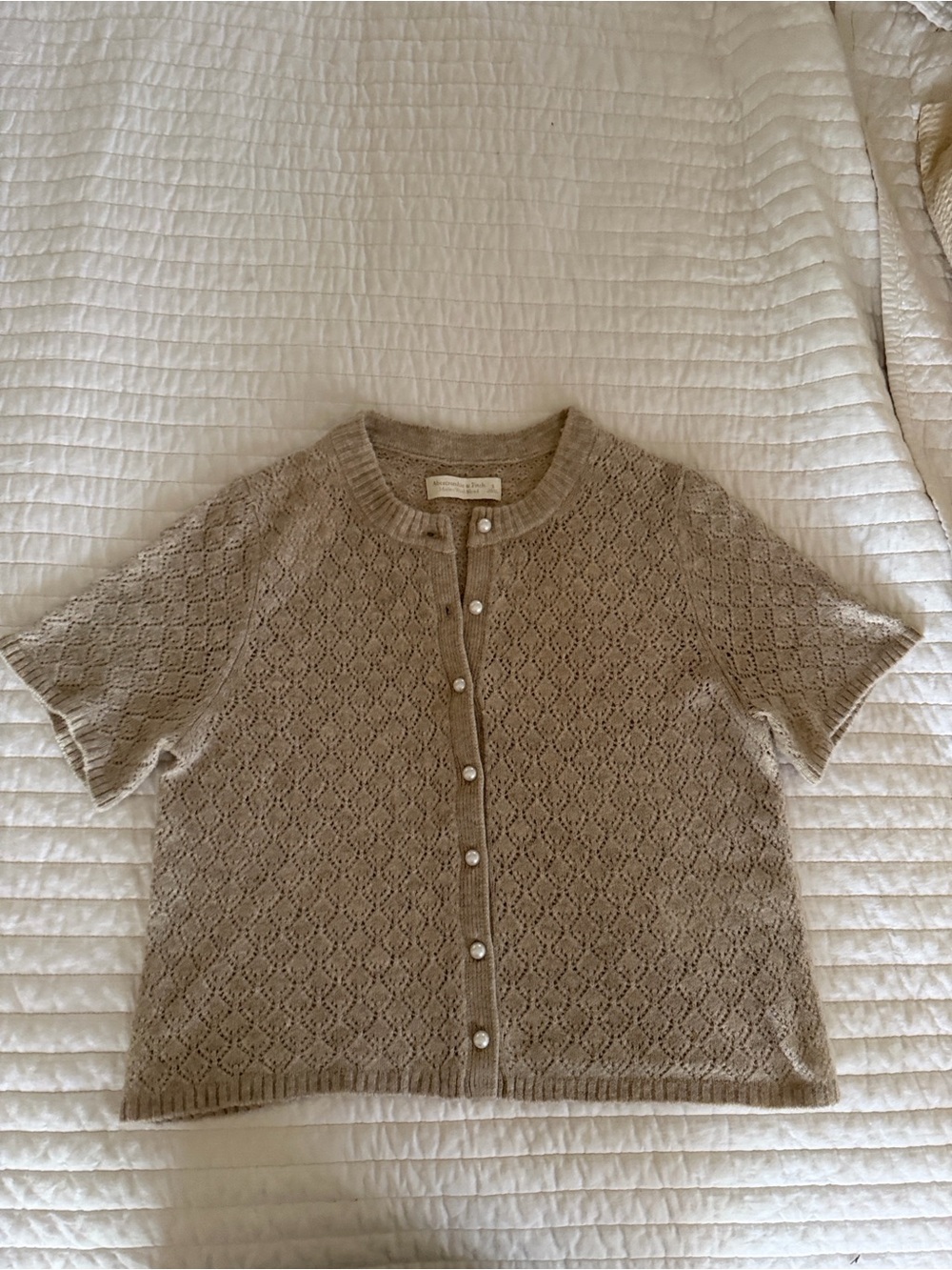 Abercrombie & Fitch Pearl Button Knit Cardigan - Picture 2 of 8